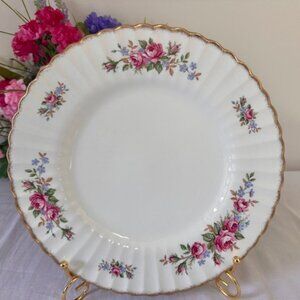 J&G Meakin Country Garden 22kt Gold‎ Trim Plate England Vintage Floral Classic